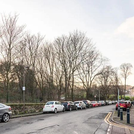 דירות אדינבורו Holyrood Park: Lush & Arty 2 Double Bed Flat מראה חיצוני תמונה