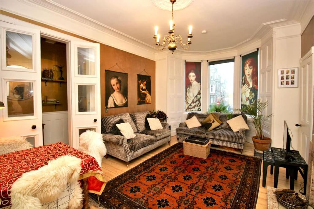 דירות אדינבורו Holyrood Park: Lush & Arty 2 Double Bed Flat מראה חיצוני תמונה