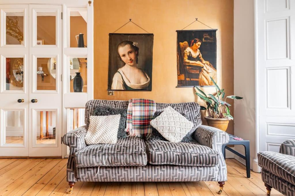 דירות אדינבורו Holyrood Park: Lush & Arty 2 Double Bed Flat מראה חיצוני תמונה