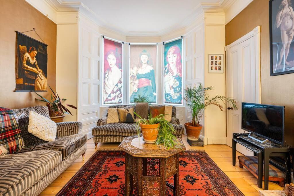 דירות אדינבורו Holyrood Park: Lush & Arty 2 Double Bed Flat מראה חיצוני תמונה