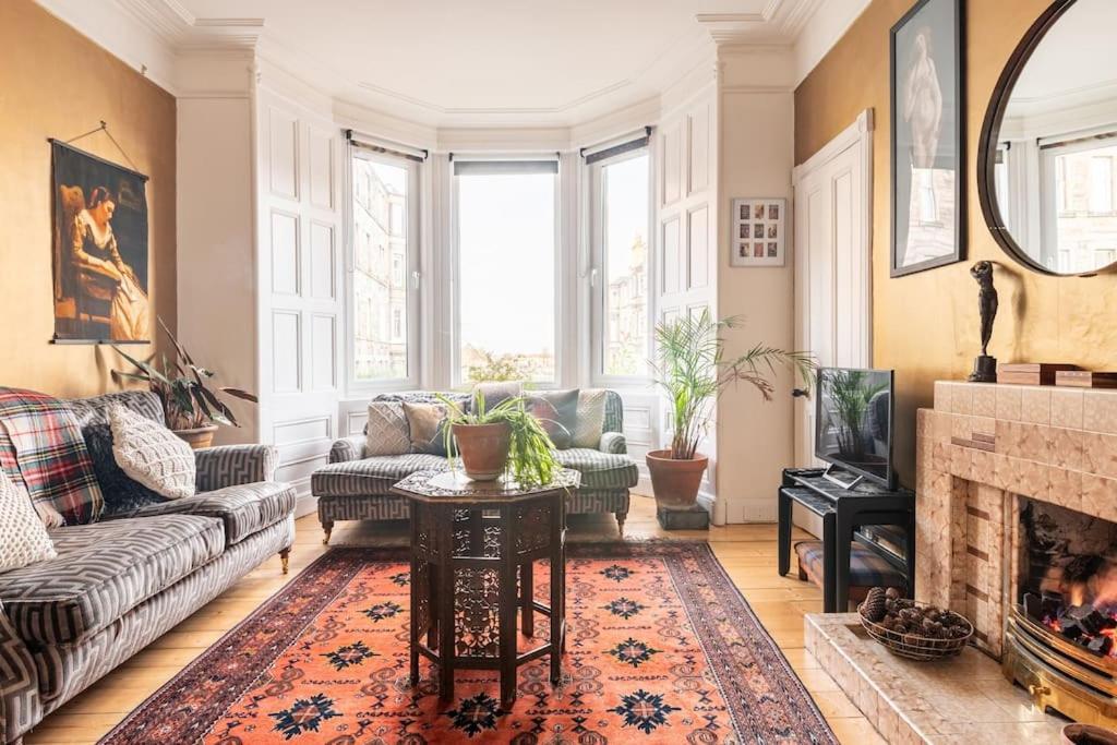 דירות אדינבורו Holyrood Park: Lush & Arty 2 Double Bed Flat מראה חיצוני תמונה