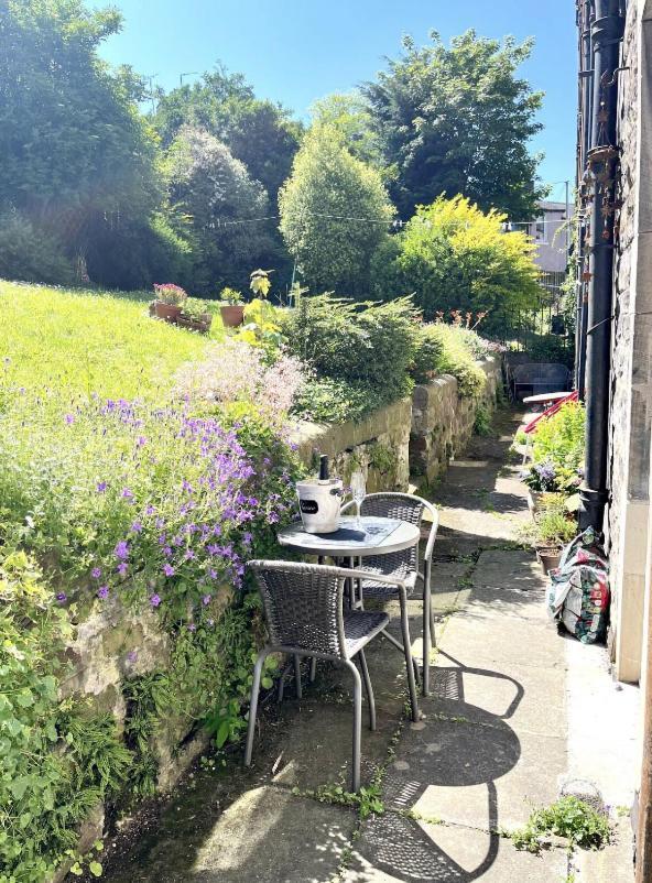 דירות אדינבורו Holyrood Park: Lush & Arty 2 Double Bed Flat מראה חיצוני תמונה